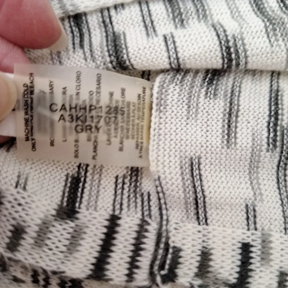 Calvin Klein Scarf Wrap Shawl Shrug Women's White Black 36